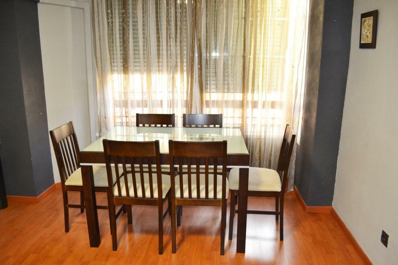 Apartamento Acogedor, Excelente Ubicacion, 10 Min Centro Apartment Севиля Екстериор снимка