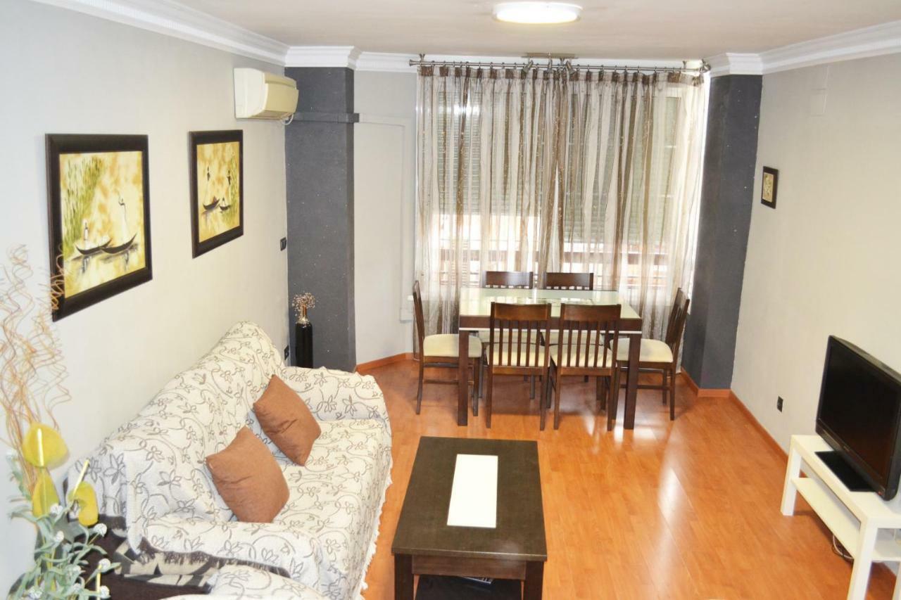 Apartamento Acogedor, Excelente Ubicacion, 10 Min Centro Apartment Севиля Екстериор снимка